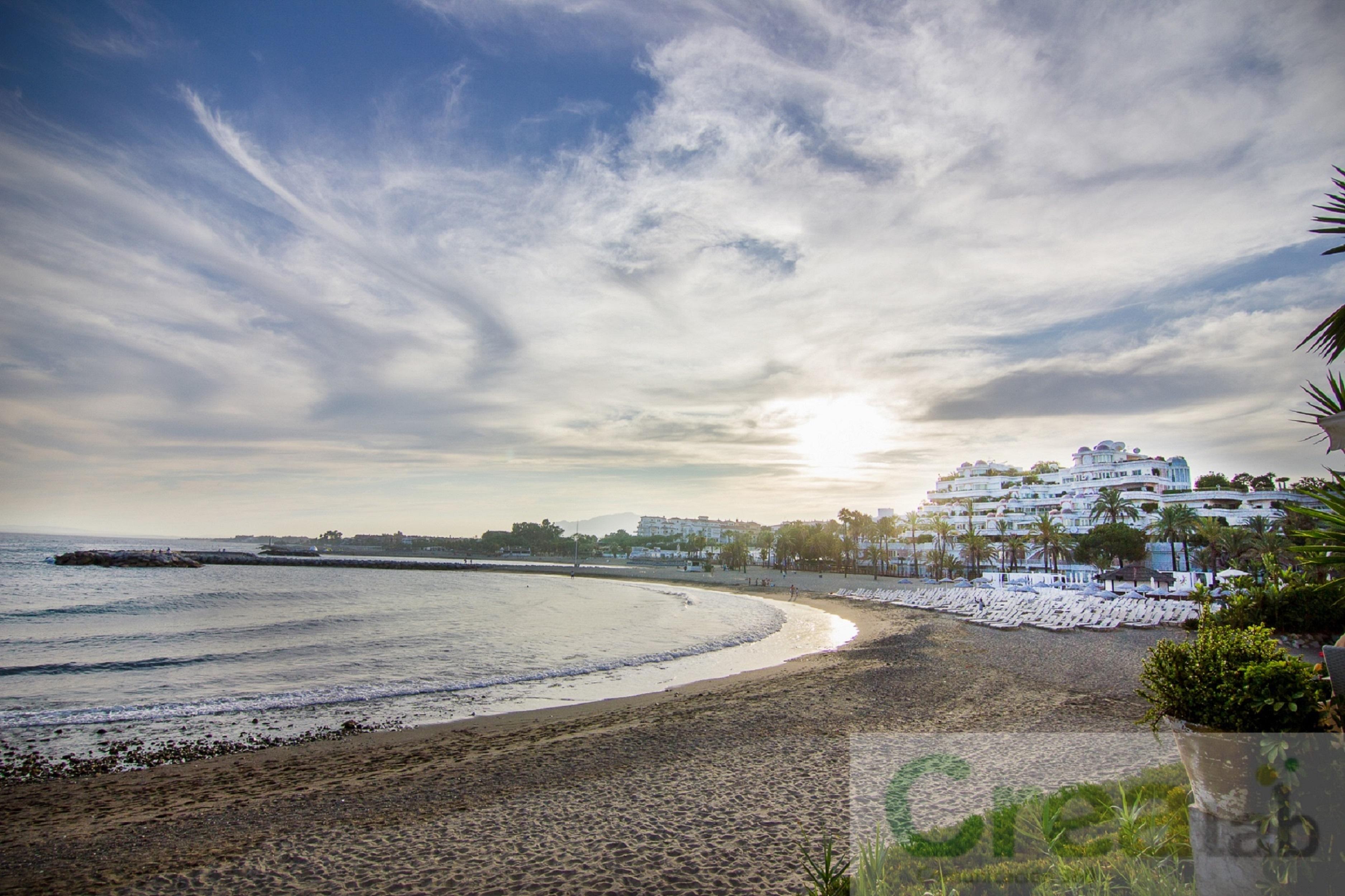 Park Plaza Suites Apartamentos Marbella Buitenkant foto