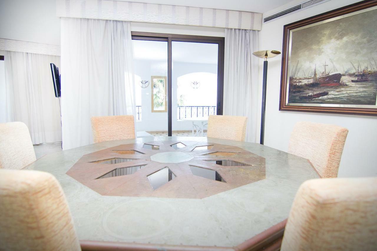 Park Plaza Suites Apartamentos Marbella Buitenkant foto